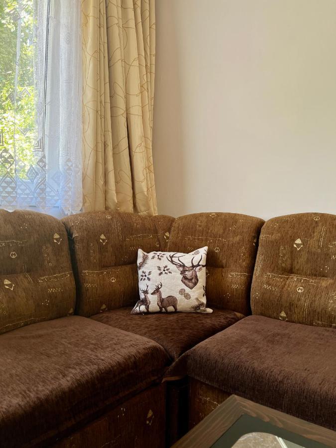 Compact City Center Apartment Kurdzhali Bagian luar foto